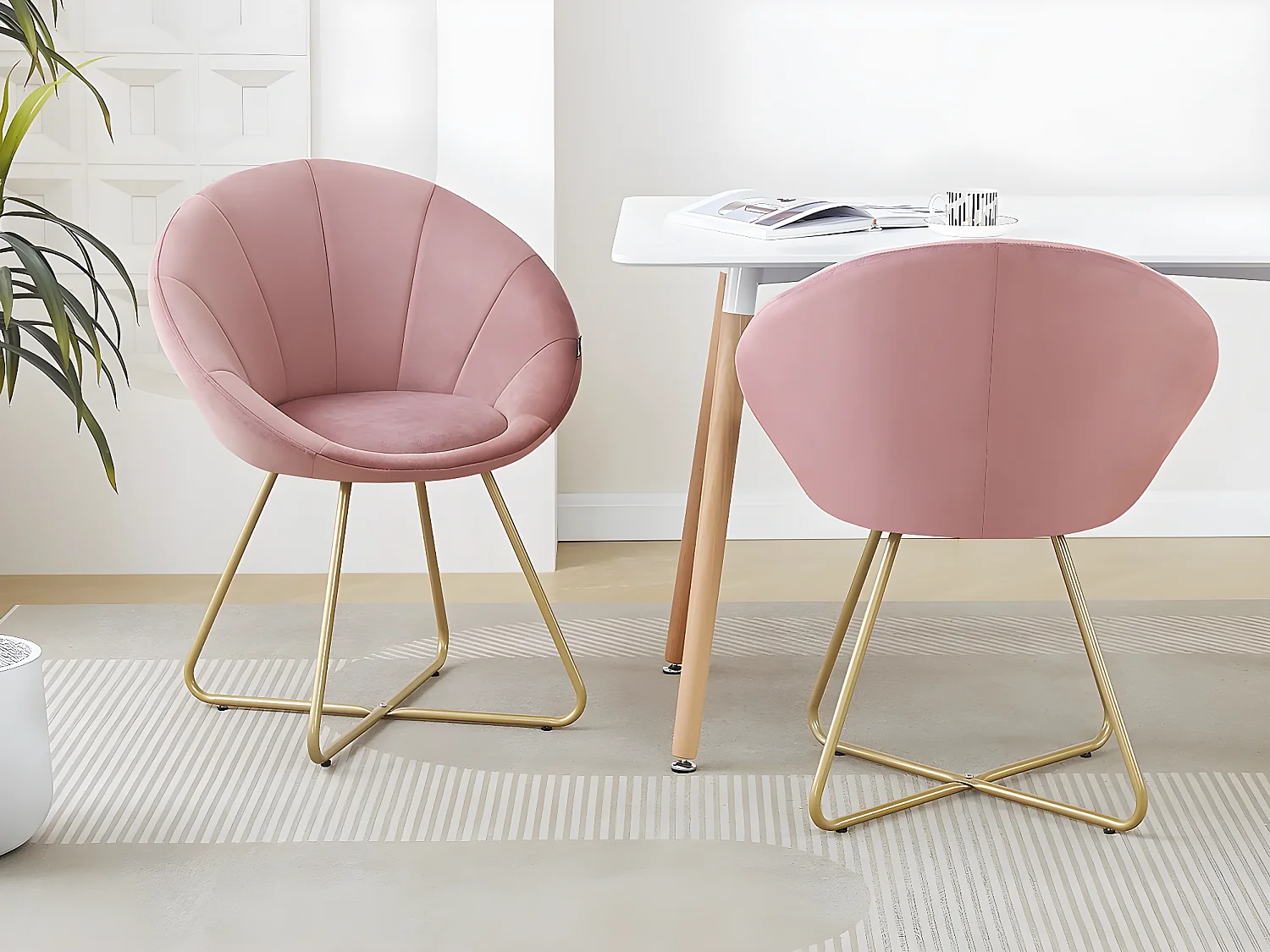 Conjunto de 2 cadeiras de jantar em veludo rosa "Rosalie"