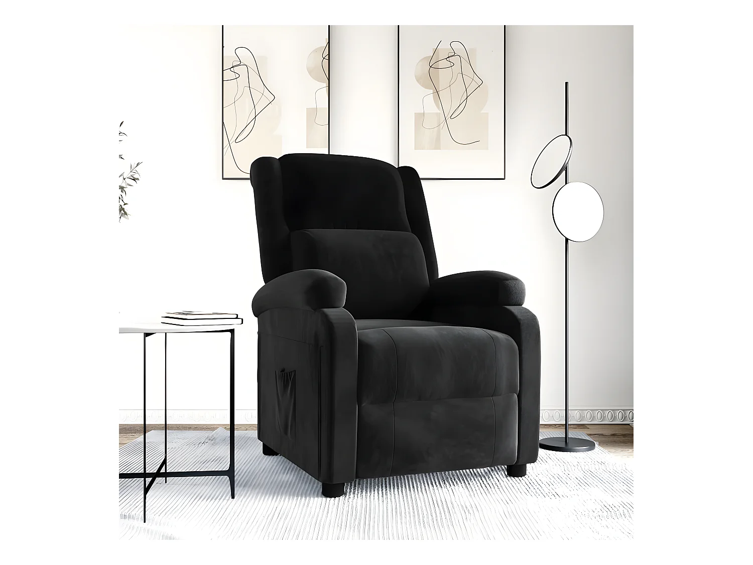 Sillón reclinable de terciopelo negro.