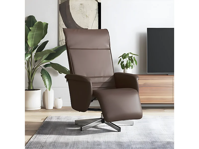 Sillón reclinable con reposapiés de piel sintética marrón.