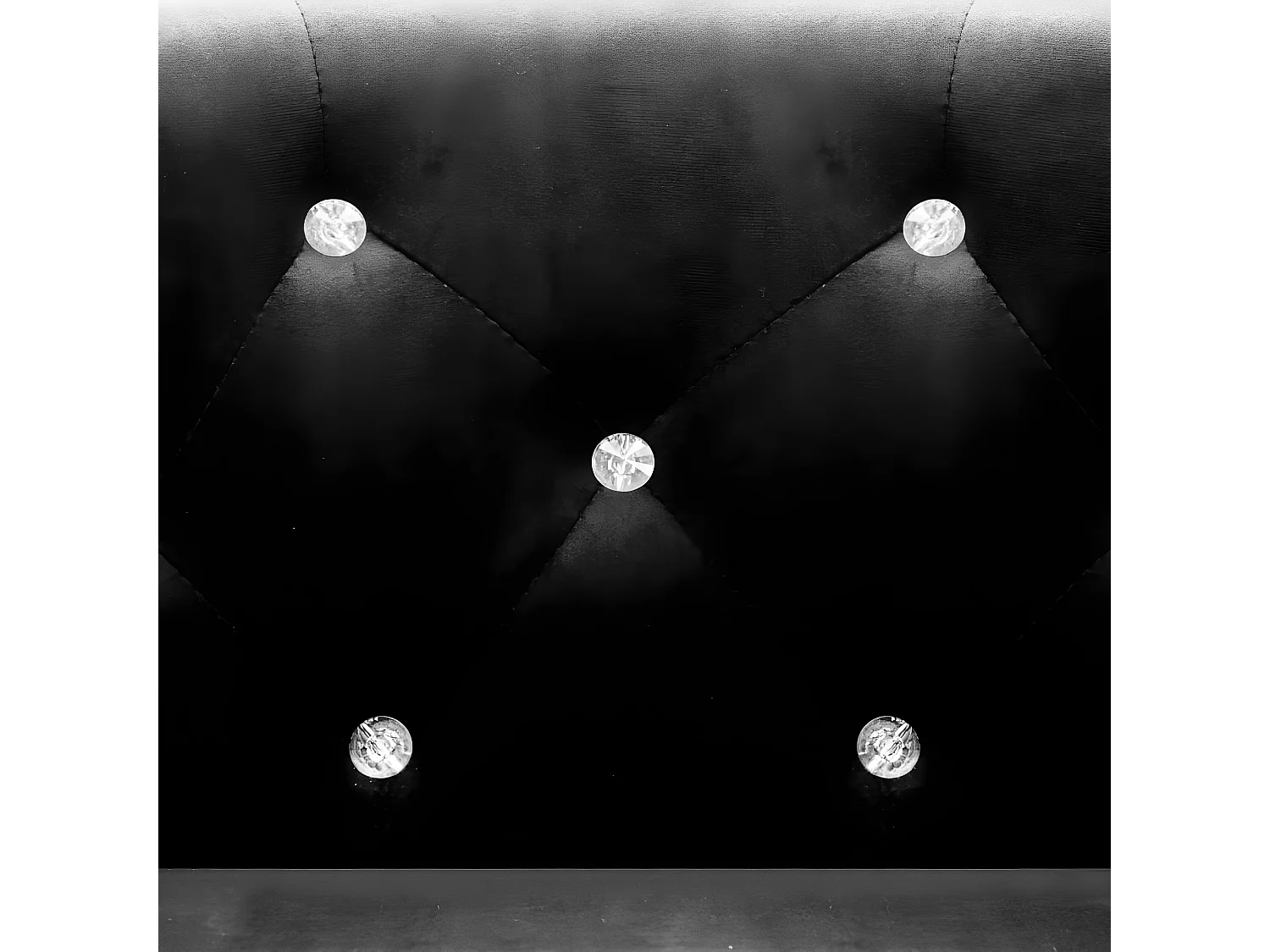 Sillón de terciopelo negro