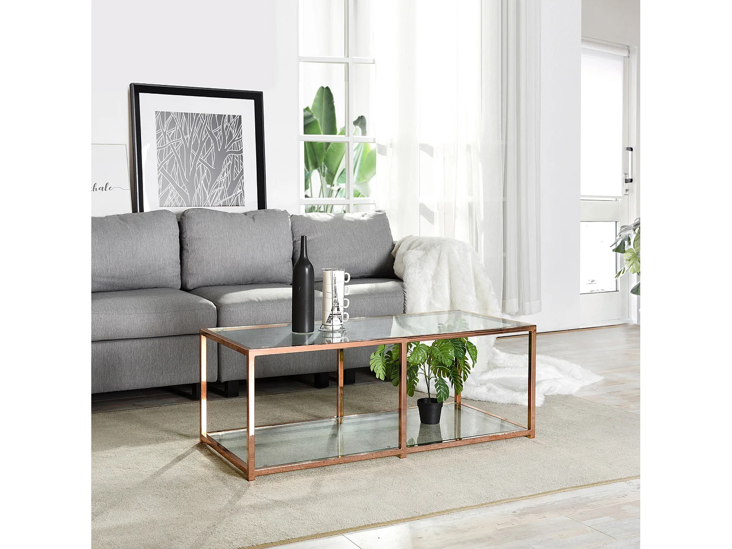 Table basse salon en verre et en métal rose JUSTIN GOLD LEG