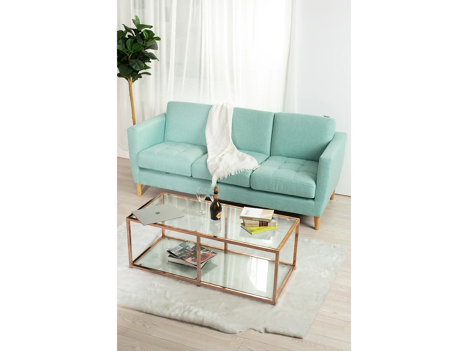 Table basse salon en verre et en métal rose JUSTIN GOLD LEG