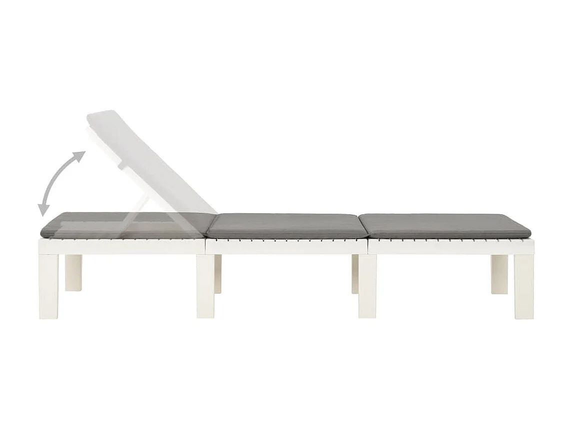 Loungesessel mit Kissen aus weißem Kunststoff