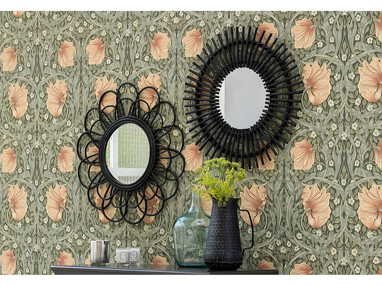 Espejo con forma de sol de ratán negro