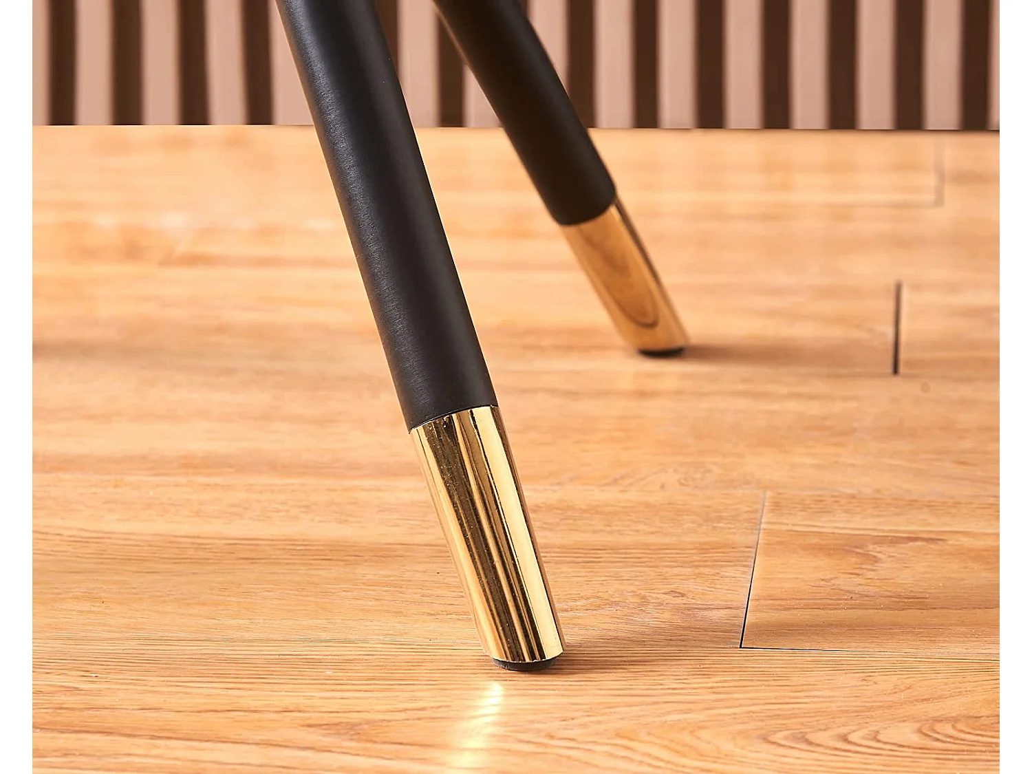 SOFIA - Chaise de salle à manger Rétro - Coque en plastique | Siège rembourré | Jambes en bois - Vert