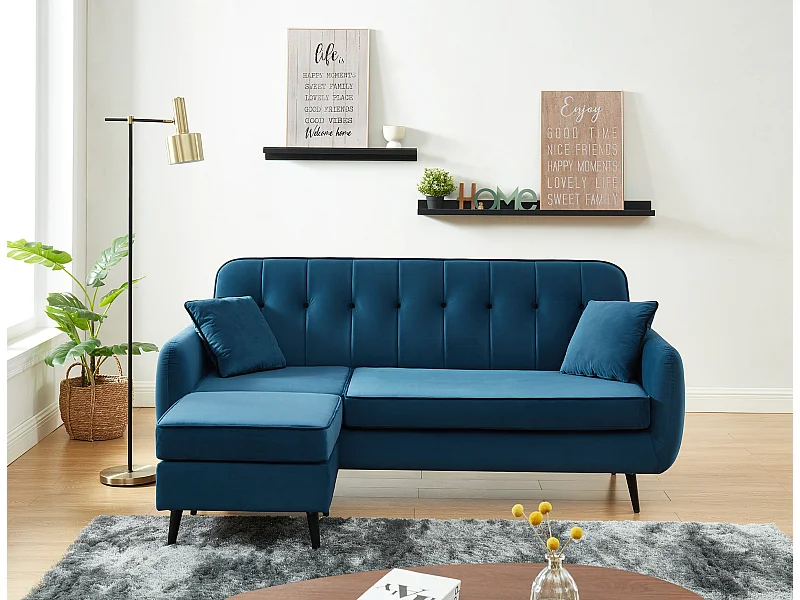 Canapé d'angle SWEETY en velours bleu 4 places avec pieds en métal noir et 2 coussins inclus