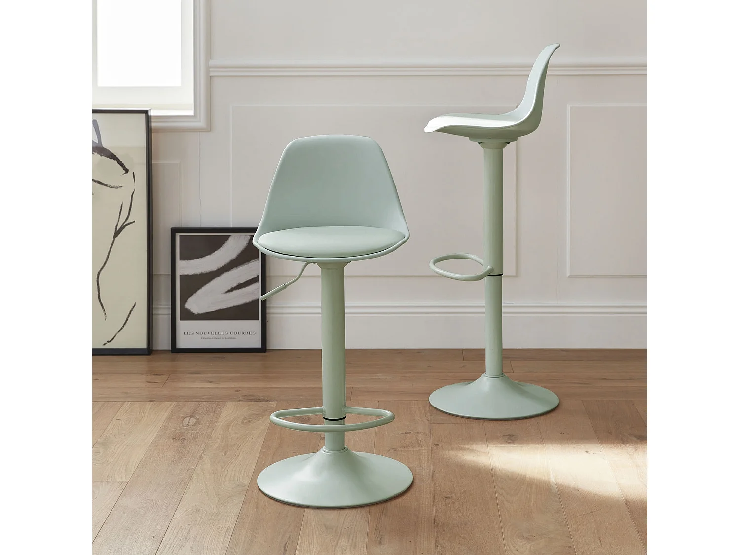 Lot de 2 tabourets de bar réglables 61.5/83.5cm - Noah - simili cuir vert céladon - hauteur réglable. repose-pieds