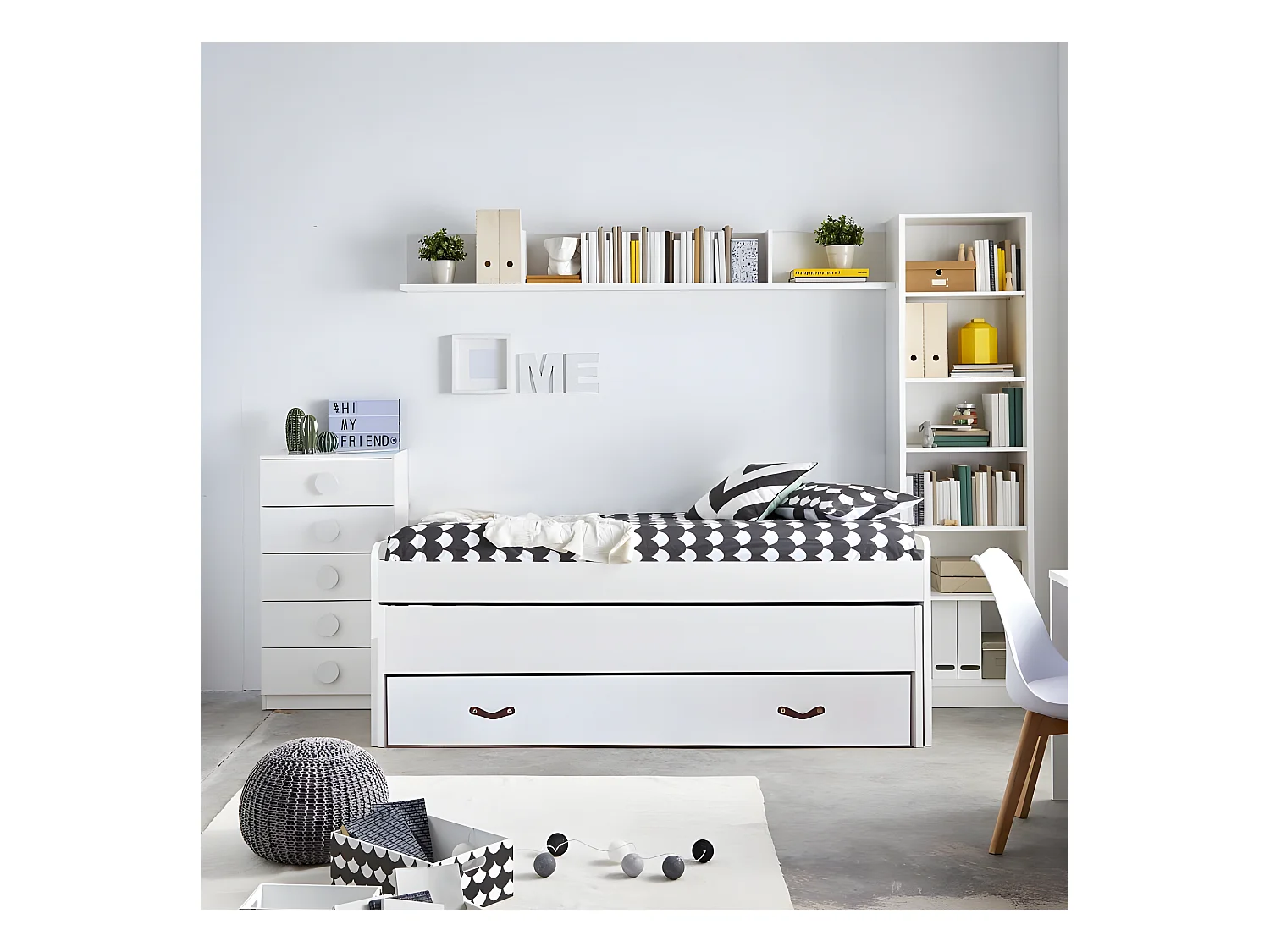 Bett dreifach mit Lattenrosten weiß 105x200cm