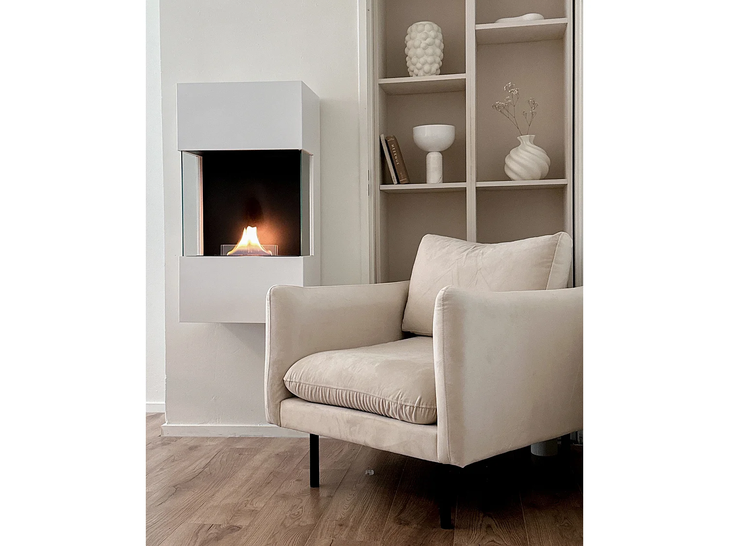 Poltrona VINTERBRO Veludo Creme claro