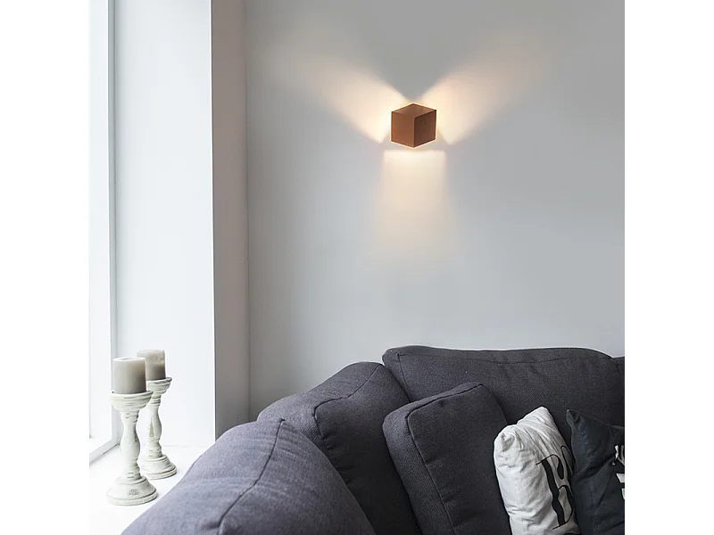 Applique murale moderne cuivre avec effet de lumière - Cube