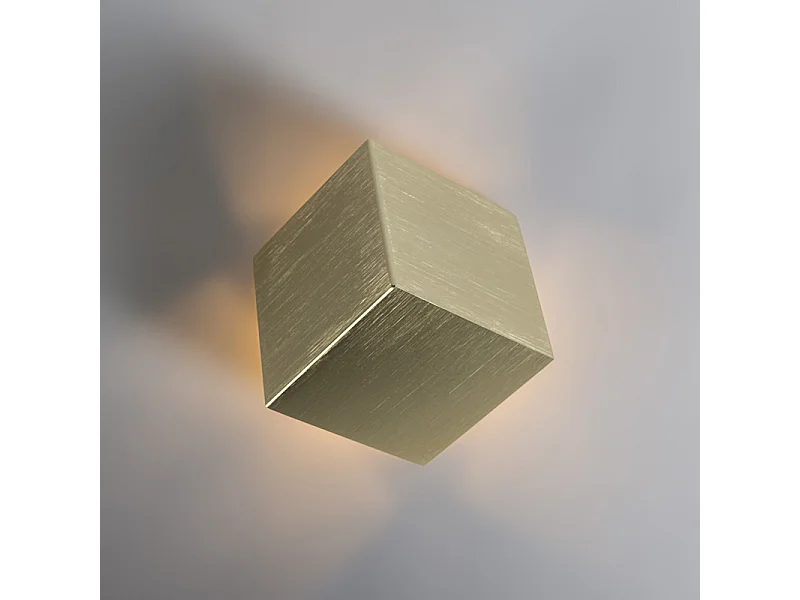 Applique murale moderne dorée avec effet de lumière - Cube