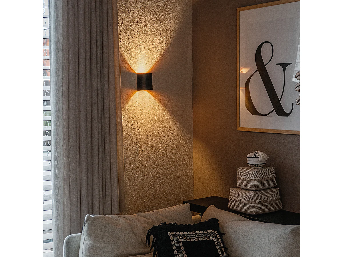 Applique murale moderne noire avec laiton - Sabbio