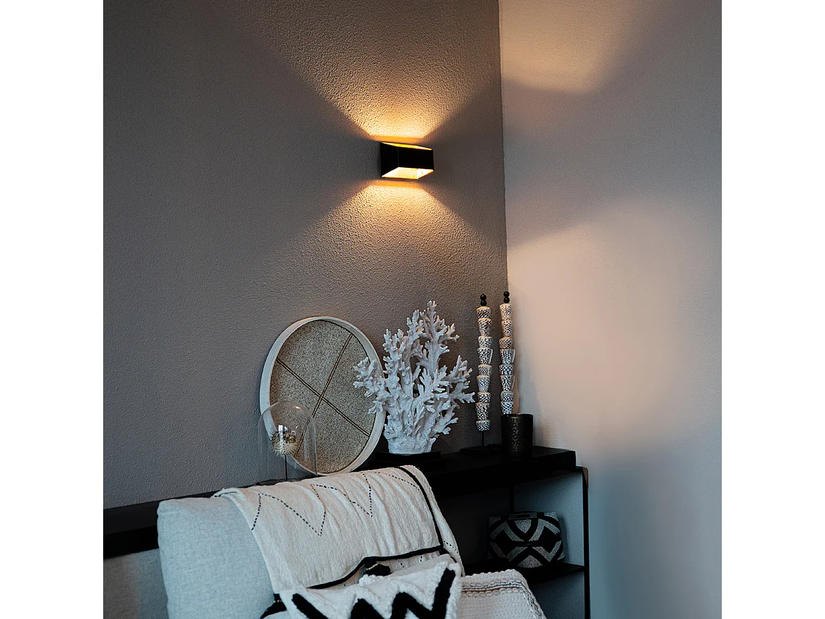 Applique design noir avec or - Alone S