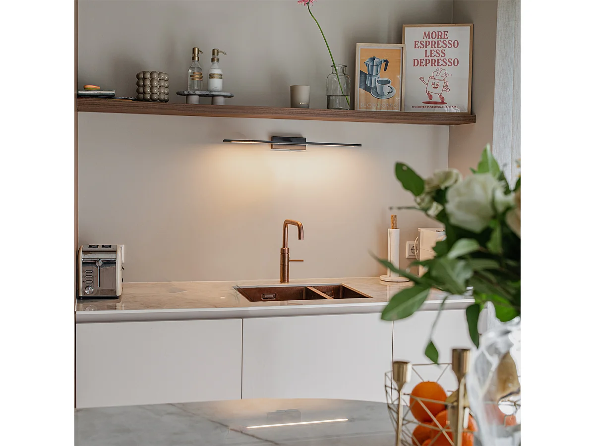 Applique moderne noire 62 cm avec LED IP44 - Jerre