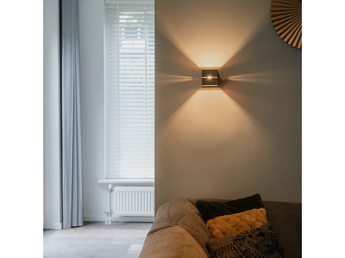 Applique moderne bronze foncé - Transfer Groove