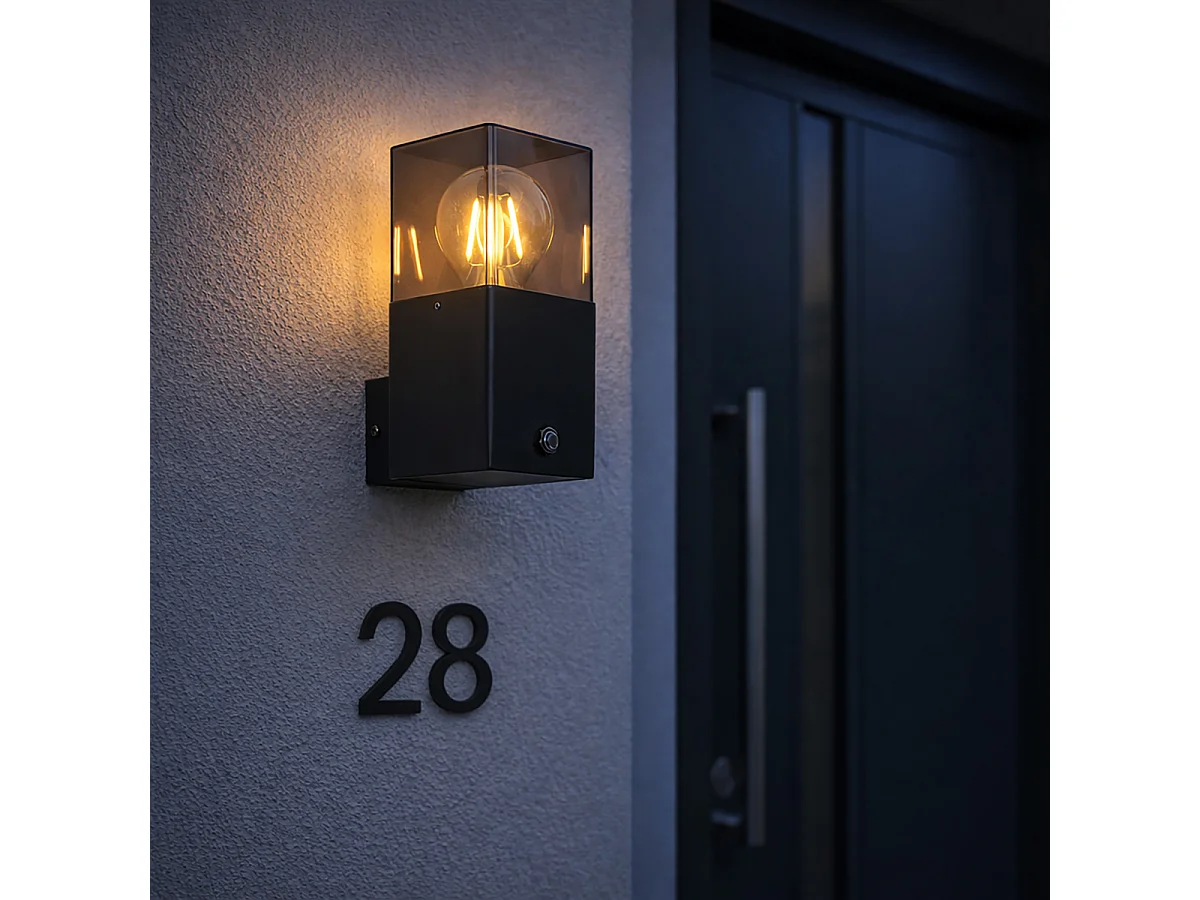 Applique murale extérieure noire IP44 avec capteur crépusculaire - Danemark