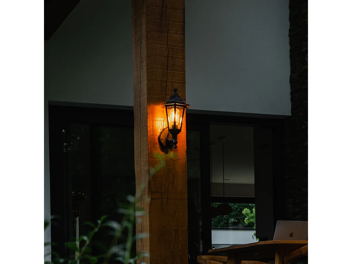 Applique murale d'extérieur classique noire IP44 - New Haven