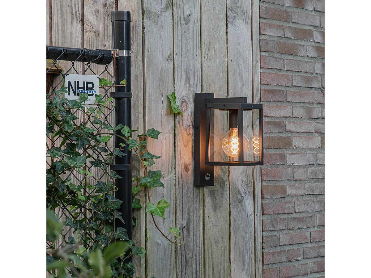 Lanterne murale d'extérieur noire avec détecteur de mouvement IP44 - Charlois