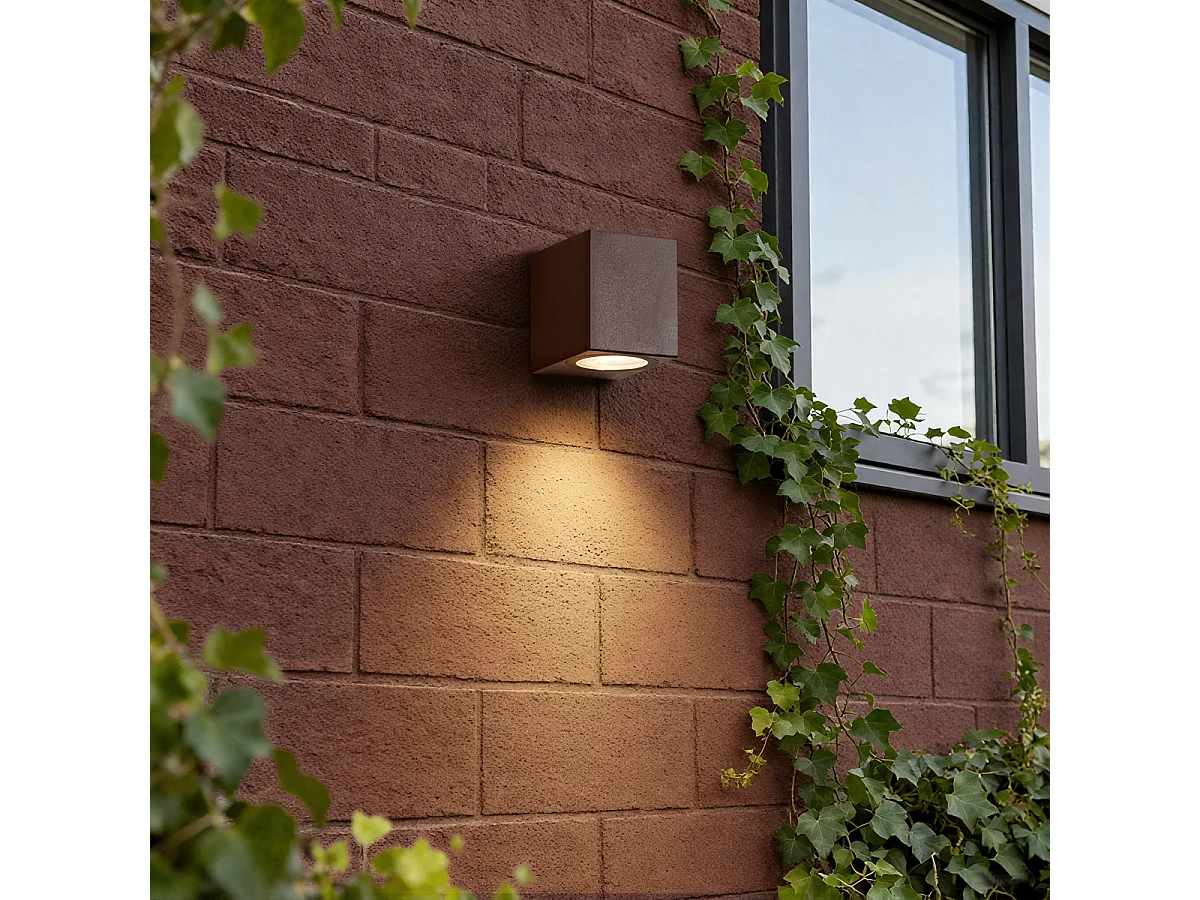 Applique murale d'extérieur moderne en plastique brun rouille - Baleno