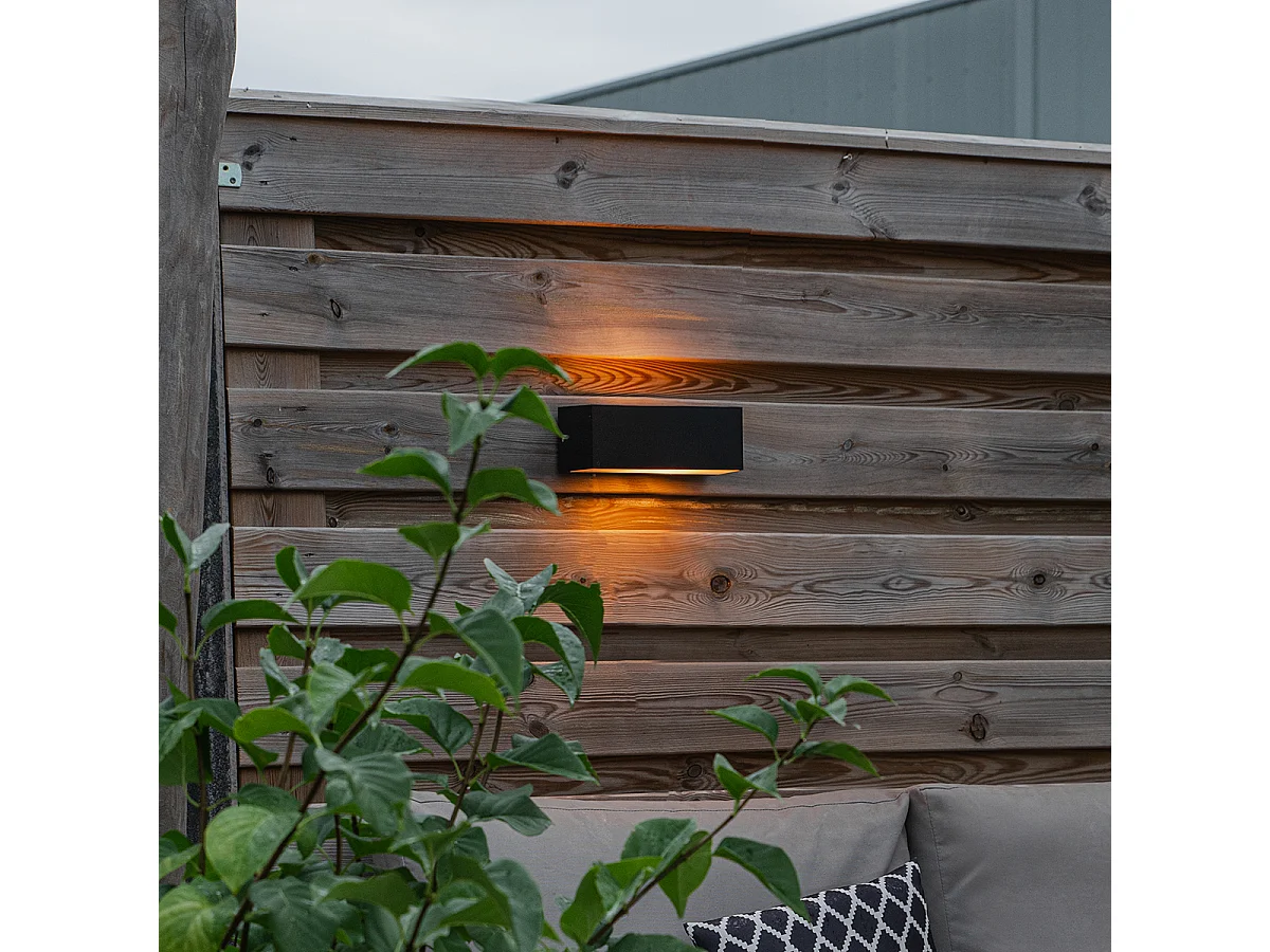 Applique murale moderne noire avec effet lumineux IP54 - Houks