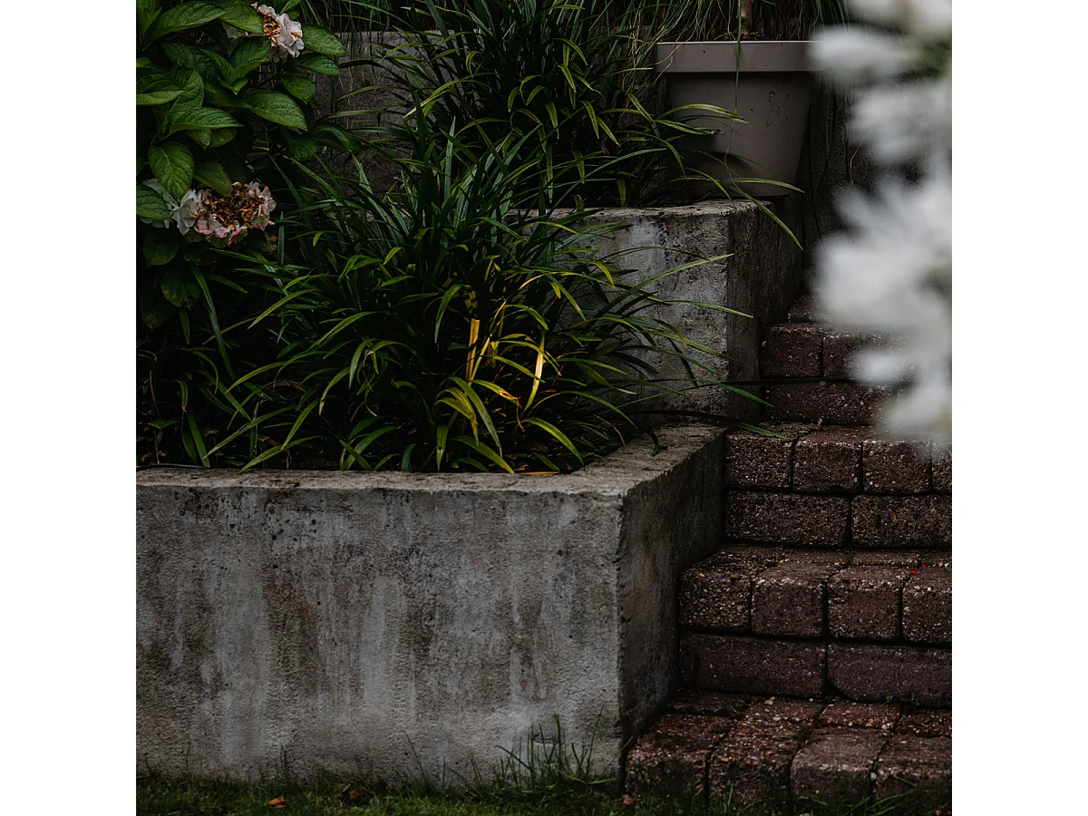 Spot de sol extérieur moderne noir orientable IP65 - Delux