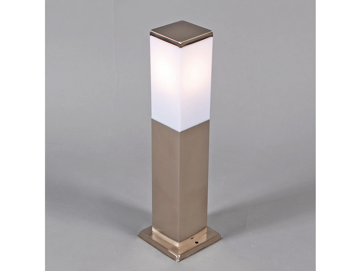 Lampadaire d'extérieur en acier 45 cm IP44 - Malios avec piquet de terre et presse-étoupe