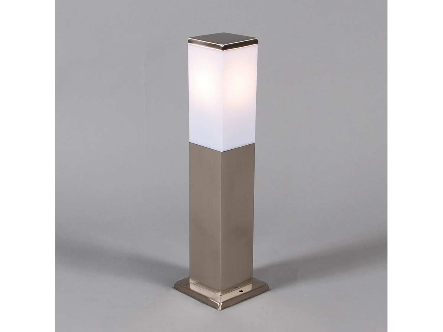 Lampadaire d'extérieur en acier 45 cm IP44 - Malios avec piquet de terre et presse-étoupe