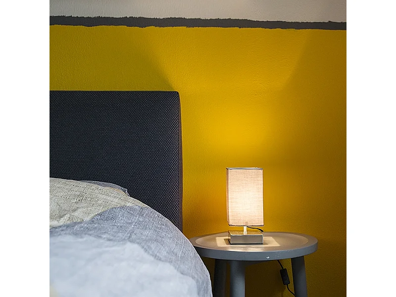 Lampe de table moderne grise avec acier - Milo