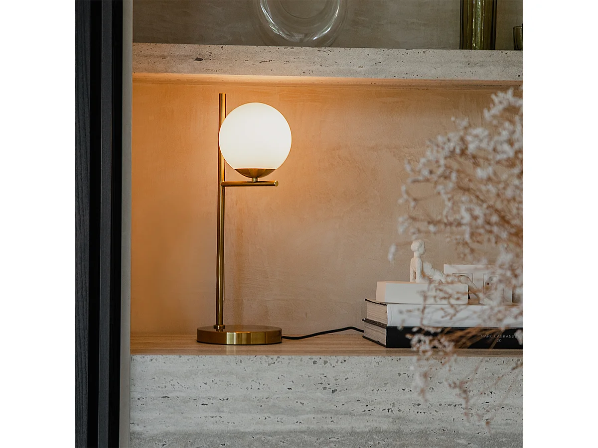 Lampe de table Art déco dorée et verre opale - Flore