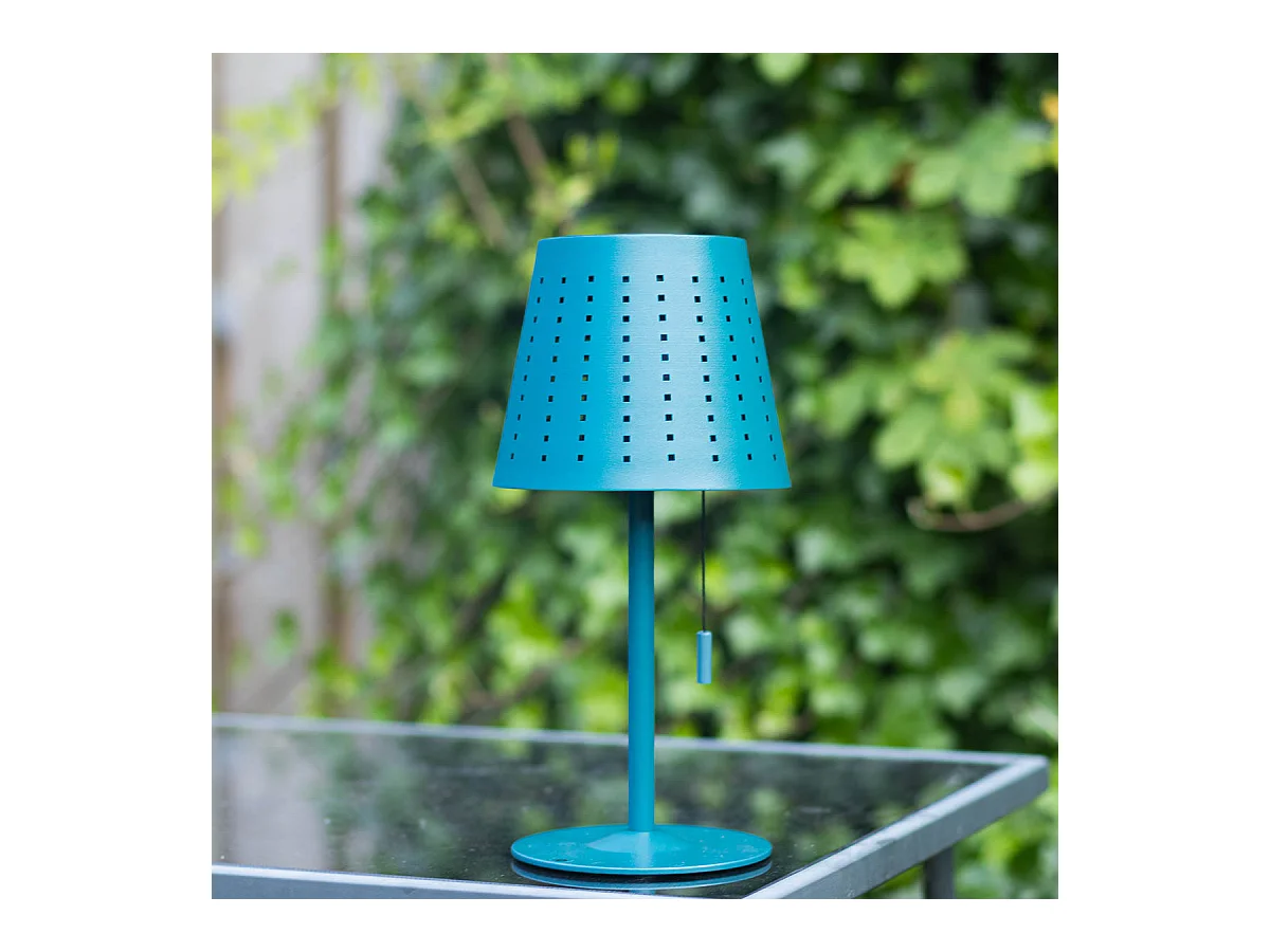 Lampe de table d'extérieur bleue avec LED dimmable en 3 étapes rechargeable et solaire - Ferre