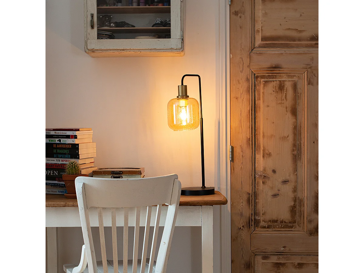 Lampe de table design noire avec verre laiton et ambré - Zuzanna