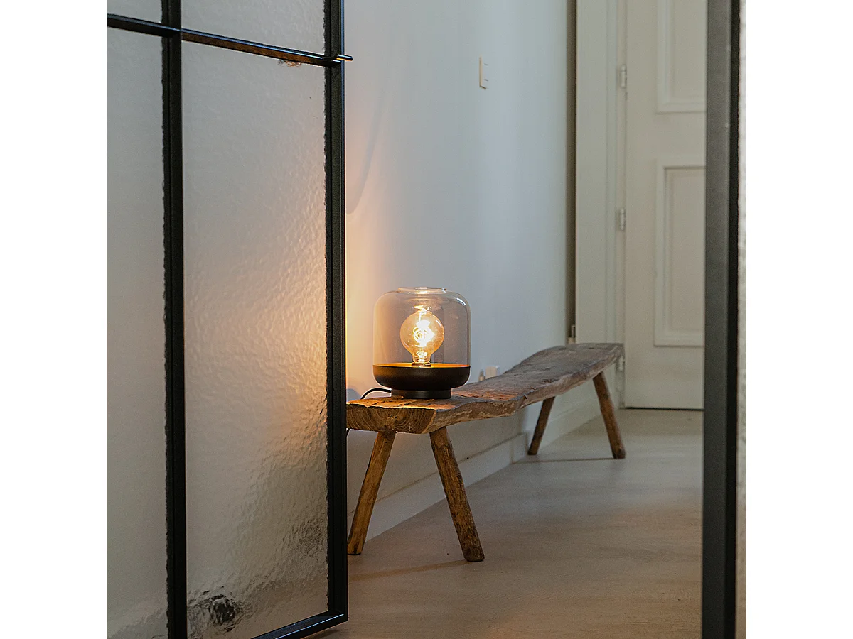 Lampe de table design noire avec or et verre fumé - Kyan