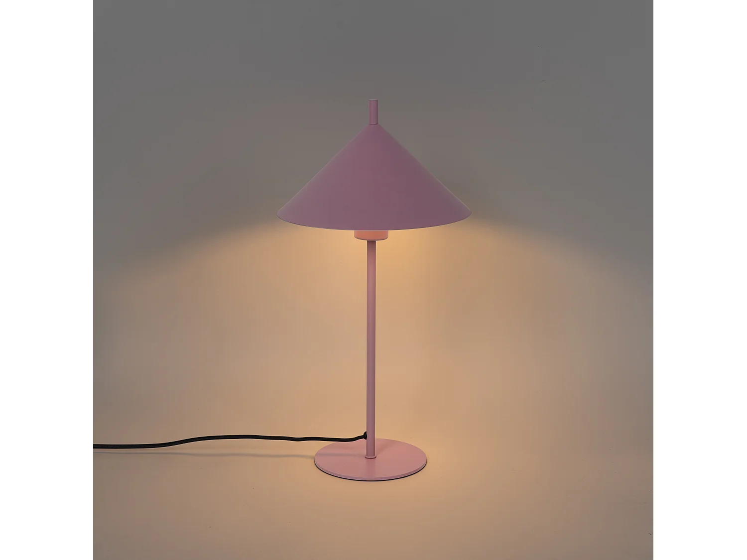 Lampe de table design rose - Triangolo