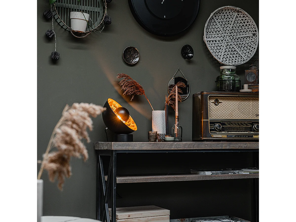 Lampe de table industrielle noire avec intérieur doré - Magna Eglip