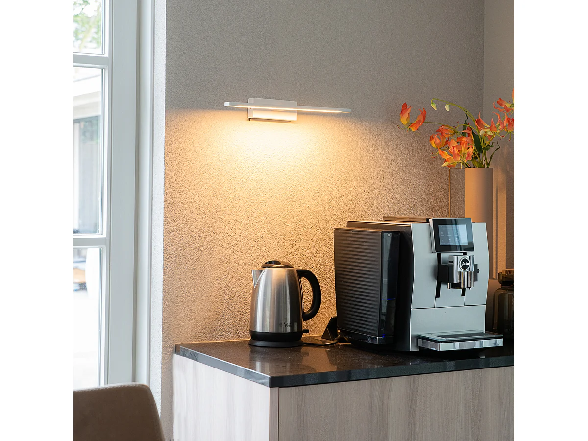 Applique murale blanche 41,5 cm avec LED IP44 - Jerre