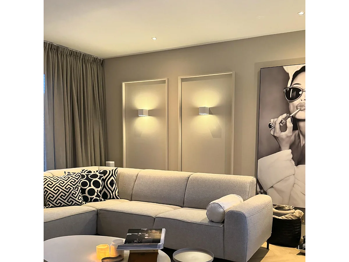 Applique murale moderne blanche - Transfer