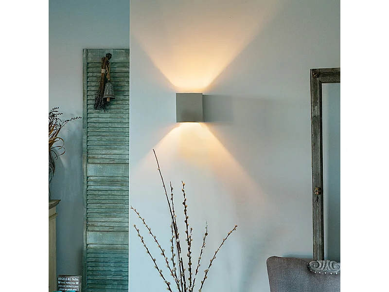 Applique murale carrée rustique en béton - Alban