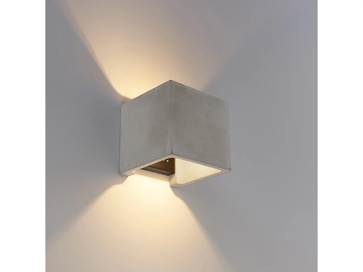 Applique murale carrée rustique en béton - Alban