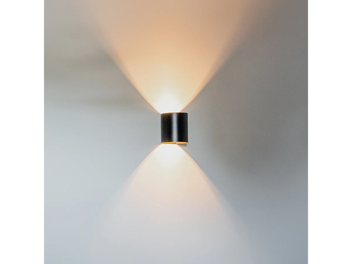 Applique murale moderne noire avec effet de lumière - Sabbio