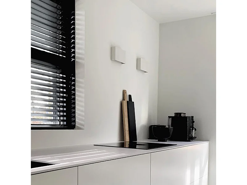 Applique murale moderne blanche rectangulaire à 2 lumières - Otan