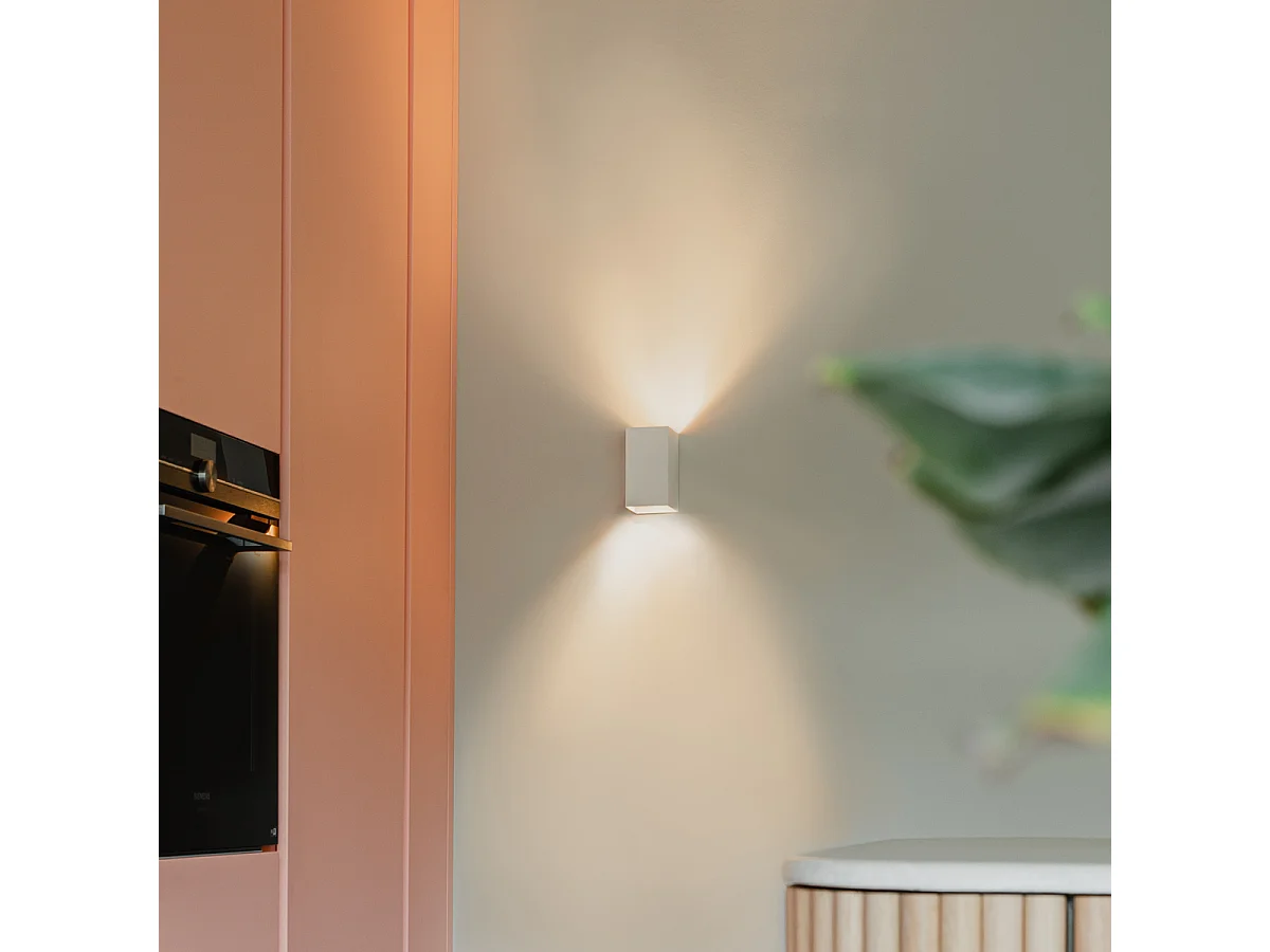 Applique murale carrée design blanche - Sabbir