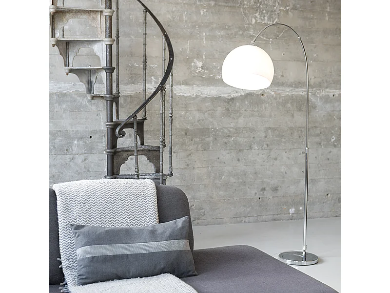 Lampe à arche moderne chromée avec abat-jour blanc - Arc Basic