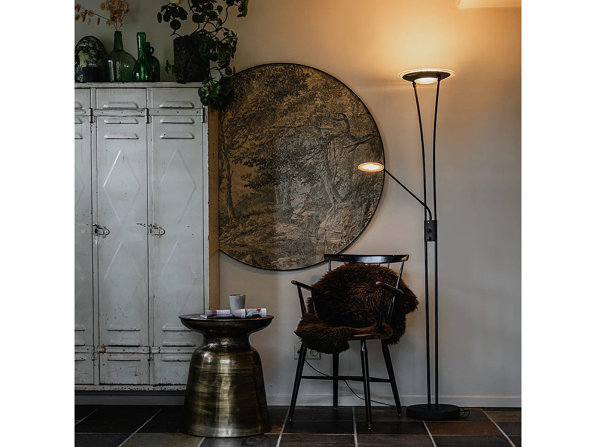 Lampadaire moderne noir avec bras de lecture inclus - Ibiza