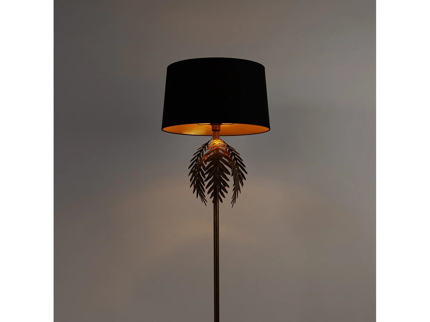 Lampadaire vintage or avec abat-jour en coton noir - Botanica