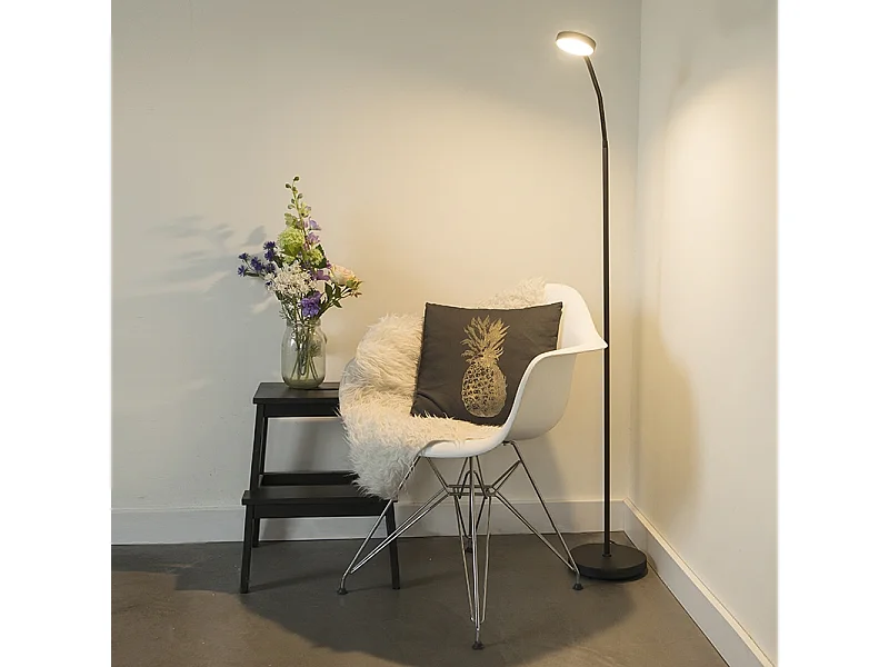 Lampadaire moderne noir avec LED réglable - Trax
