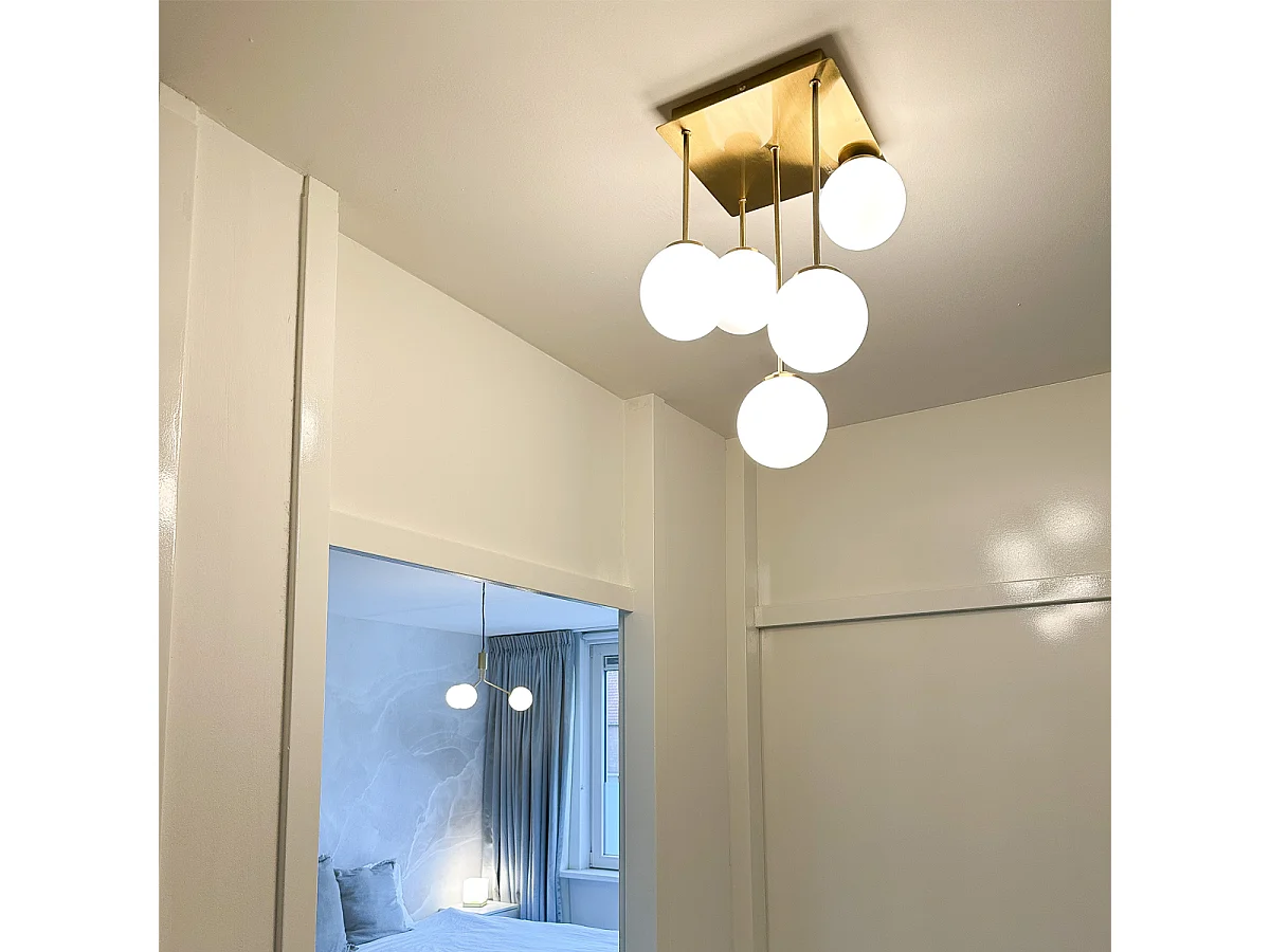 Plafonnier moderne or avec verre opale 5 lumières - Athènes