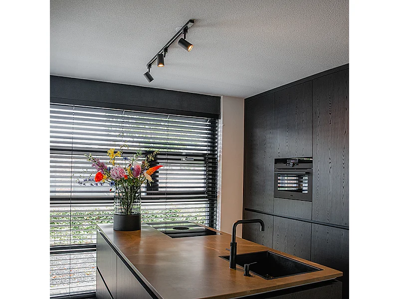 Système de rails d'éclairage intelligent noir avec 3 WiFi GU10 1 phase - Iconic Jeana