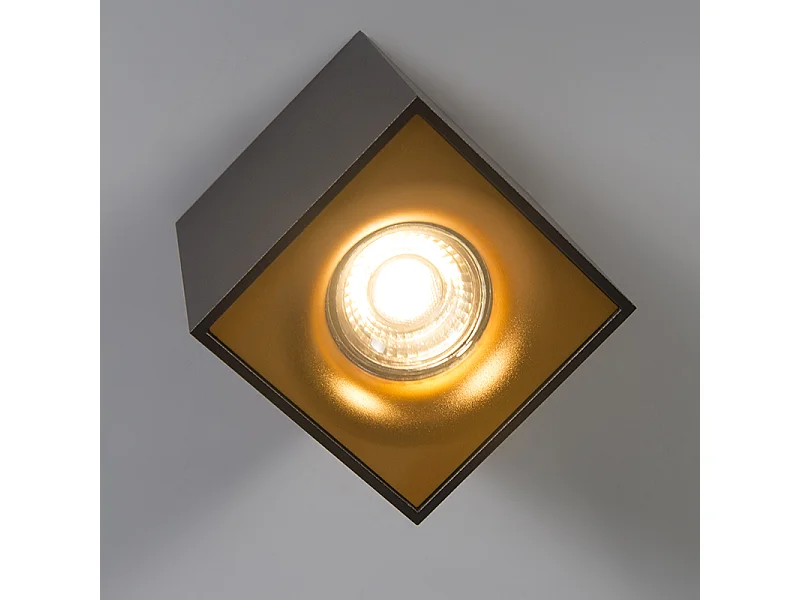 Spot design moderne noir avec or - Quba Delux