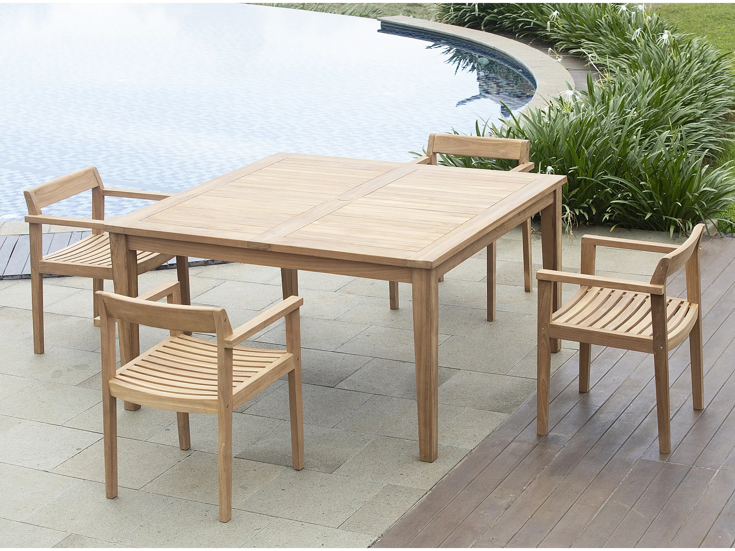 Garten-Esstisch quadratisch - Teakholz - L 144 cm - Holzfarben hell - ALLENDE von MYLIA