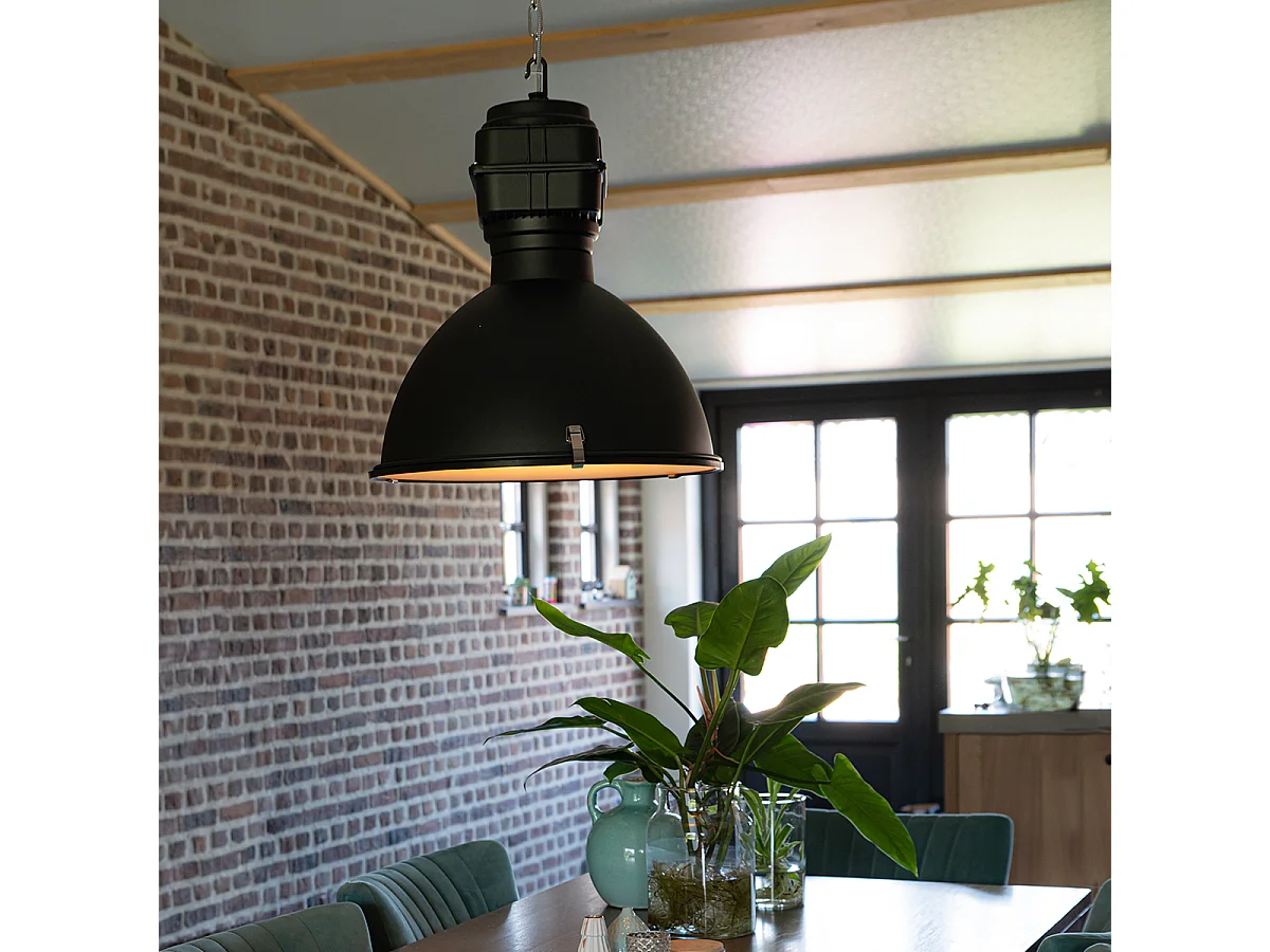 Suspension industrielle noire 53,5 cm - Sicko